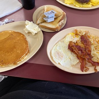 Herbie's Place - Diners Near Me - Greensboro, North Carolina