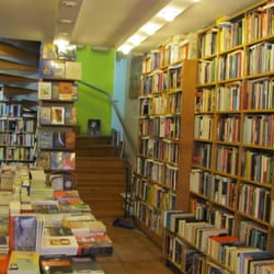 Librería Takk - Interior de librería Takk