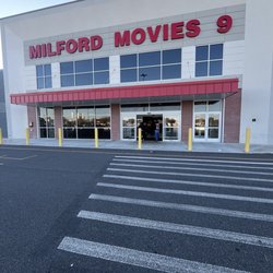 Milford Movies 9 - Entrance