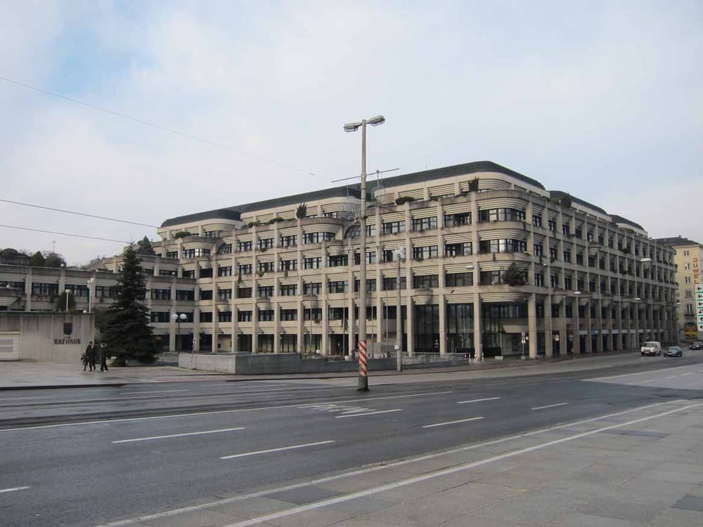 NEUES RATHAUS - Updated April 2024 - Hauptstr. 1 - 5, Linz ...