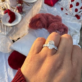 Capri Jewelry - Engagement ring. - Jewelry Near Me - Los Angeles, California