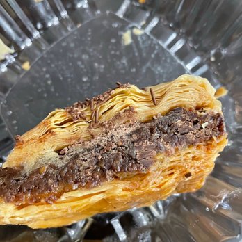 Aladdin Mediterranean Grill - Chocolate baklava - Mediterranean Near Me - Houston, Texas