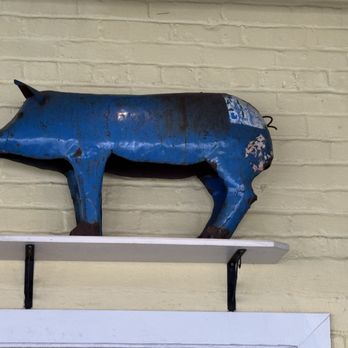 Blue Pig Tavern - New American Near Me - Cape May, New Jersey
