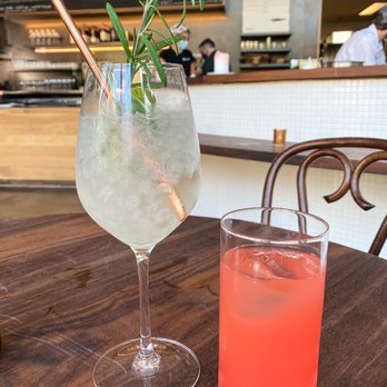 Rosalia Pizza Linden Hills - Mediterranean G&T, Cosa Carina - Pizza Near Me - Minneapolis, Minnesota