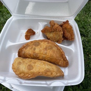 Munchies Roc City Empanadas - Fried chicken as a side - Spanish Near Me - Rochester, New York Munchies Roc City Empanadas - Fried chicken as a side - Spanish Near Me - Rochester, New York