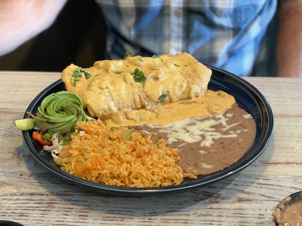 Comal Bar & Grill - Central Point