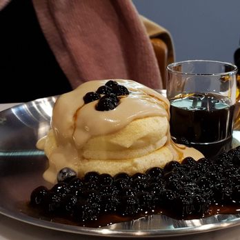 Fufu Pancake Cafe - Bubble tea souffle pancakes - Pancakes Near Me - Vancouver, British Columbia