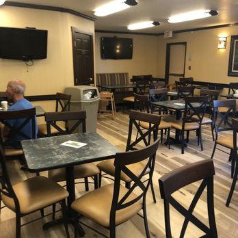 Yellowstone West Gate Hotel - Breakfast room - Hotels Near Me - West Yellowstone, Montana Yellowstone West Gate Hotel - Breakfast room - Hotels Near Me - West Yellowstone, Montana