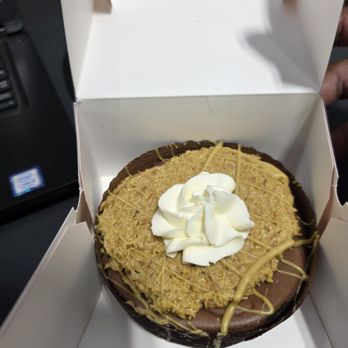 Crumbl - Warner Robins - Dubai cheesecake - Bakeries Near Me - Warner Robins, Georgia