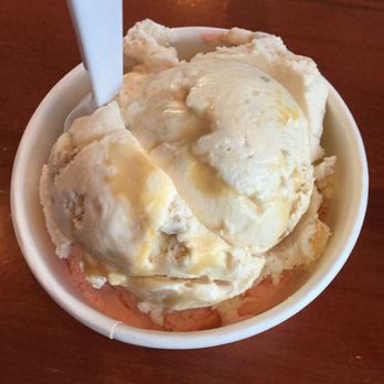 Lake Effect Ice Cream - The bottom red one is candy apple and the top is caramel apple. I love apple so both were good - Ice Cream & Frozen Yogurt Near Me - Lockport, New York