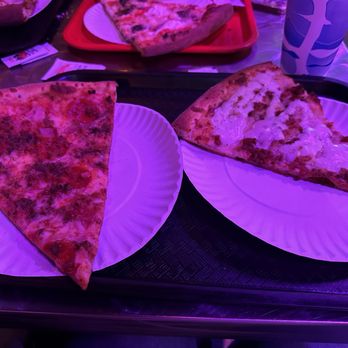 Biggie’s Pizza - 5 Points - Meat Me in NYC and Chicken Bacon Ranch - Pizza Near Me - Jacksonville, Florida Biggie’s Pizza - 5 Points - Meat Me in NYC and Chicken Bacon Ranch - Pizza Near Me - Jacksonville, Florida