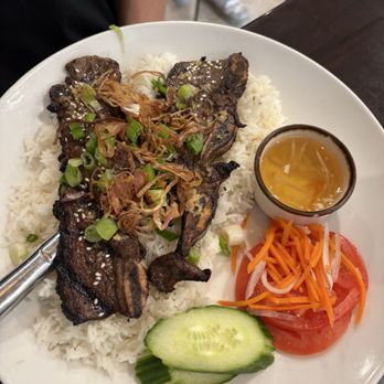 Saigon Bistro Sterling - Vietnamese Near Me - Sterling, Virginia