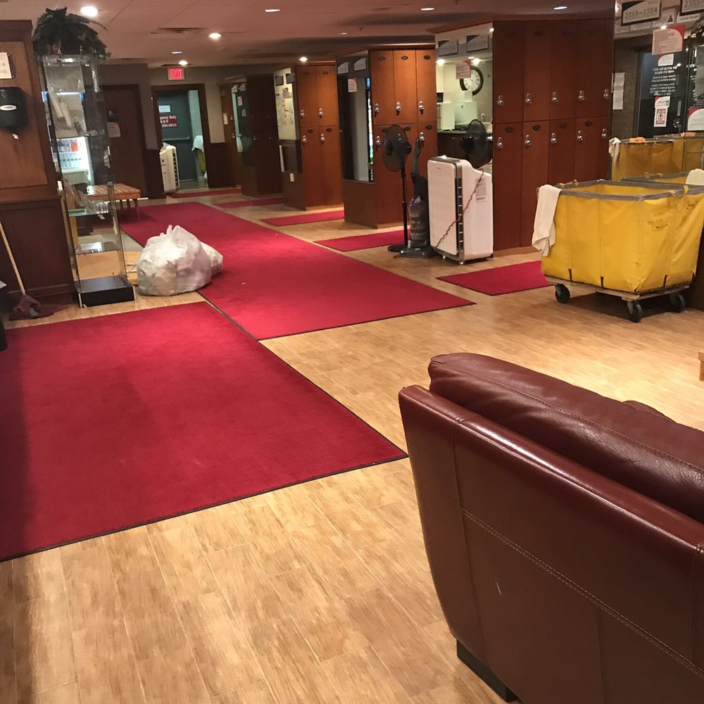 Spa World - Lockers and dressing area - Saunas Near Me - Centreville, Virginia