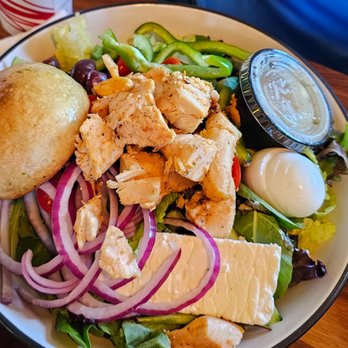 Pats Select Pizza | Grill - Greek salad with chicken. - Pizza Near Me - Pasadena, Maryland