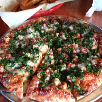 Uncle Tony's - Tasty bbq pizza - Italian Near Me - Valley Glen, California
