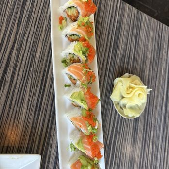 Nikko Sushi - Spicy tuna salmon roll - Sushi Bars Near Me - Berkeley, California Nikko Sushi - Spicy tuna salmon roll - Sushi Bars Near Me - Berkeley, California