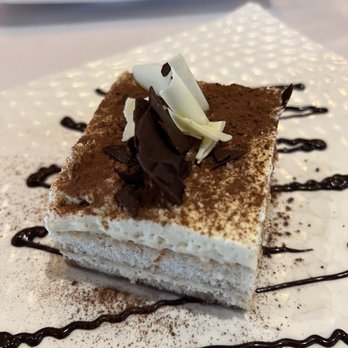 La Fontaine Restaurant - Tiramisu - French Near Me - Mountain View, California La Fontaine Restaurant - Tiramisu - French Near Me - Mountain View, California