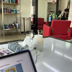 Lucky Hair Salon - What Lucky Hair Salon looks like