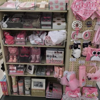 Hobby Lobby - Little Girl - Arts & Crafts Near Me - Ballwin, Missouri