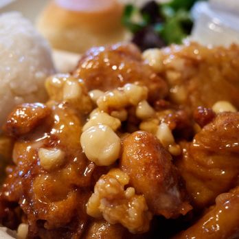 Str’Eats of Aloha - Honey macadamia nut chicken - Japanese Near Me - Honolulu, Hawaii