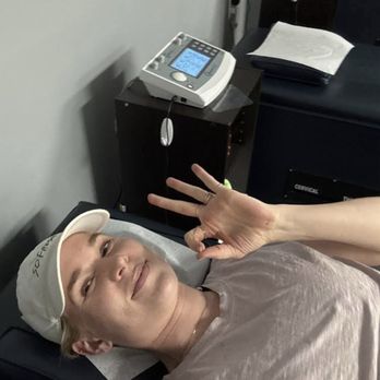 TexStar Chiropractic - Austin - Muscle Stim & getting my back rolled out! (What a treat) - Chiropractors Near Me - Austin, Texas
