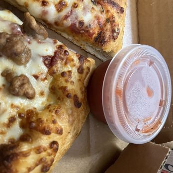 Pizza Hut - Pork with marinara - Pizza Near Me - Brazil, Indiana