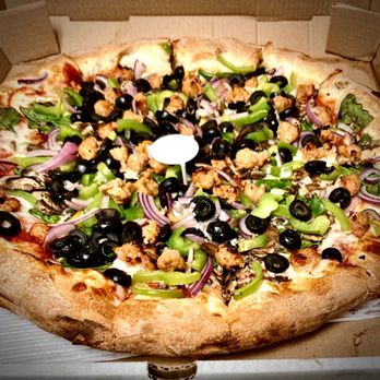 Joey's Pizza - XL w/ sausage, peppers, spinach, purple onions, olives & mushrooms. Fully-loaded, fantastic! - Pizza Near Me - Ontario, California