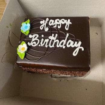 Freed's Bakery - Small 7 Layer Cake, delicious! - Bakeries Near Me - Las Vegas, Nevada Freed's Bakery - Small 7 Layer Cake, delicious! - Bakeries Near Me - Las Vegas, Nevada