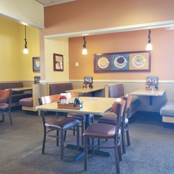 IHOP - Seating