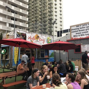 Hula Dog - Outside area. - Hot Dogs Near Me - Honolulu, Hawaii