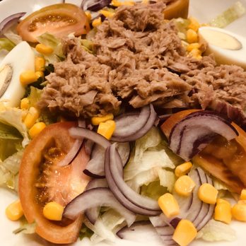 El Rincón de Ati - Salad with tuna - Spanish Near Me - Madrid, M