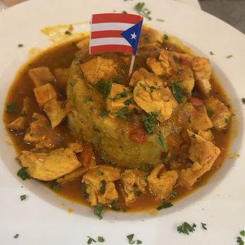 Metropol Restaurant & Bar - Mofongo de Pollo delicous! - Puerto Rican Near Me - Miami, Florida Metropol Restaurant & Bar - Mofongo de Pollo delicous! - Puerto Rican Near Me - Miami, Florida