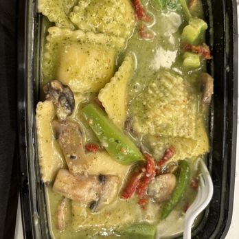 Marechiaro Italian Kitchen - Ravioli Creamy Pesto with mushrooms(extra), sun dried tomato(extra), green pepper(extra). - Food Delivery Services Near Me - San Jose, California Marechiaro Italian Kitchen - Ravioli Creamy Pesto with mushrooms(extra), sun dried tomato(extra), green pepper(extra). - Food Delivery Services Near Me - San Jose, California