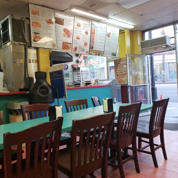 Andre's Pizza - very clean - Pizza Near Me - Los Angeles, California