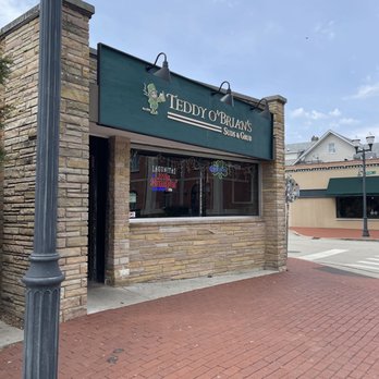 Teddy O'Brian's - Outside - Bars Near Me - Highwood, Illinois Teddy O'Brian's - Outside - Bars Near Me - Highwood, Illinois
