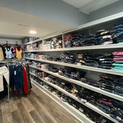 Nanys Shapewear & Jeans Colombianos