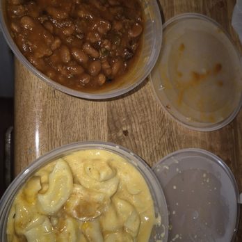 Che'yla's Southern Cuisine - Baked Beans and Mac n Cheese - Soul Food Near Me - Fairfield, California Che'yla's Southern Cuisine - Baked Beans and Mac n Cheese - Soul Food Near Me - Fairfield, California