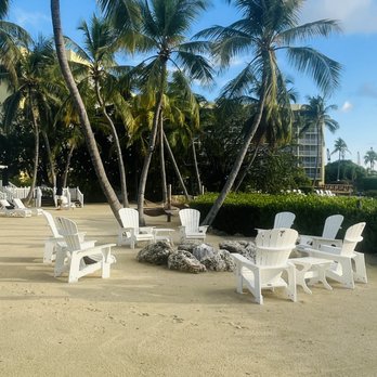 Coconut Palm Inn - Fired with s'mores at night - Hotels Near Me - Tavernier, Florida