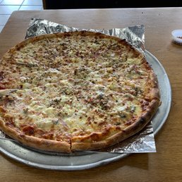 Ham, feta cheese and mushroom pizza