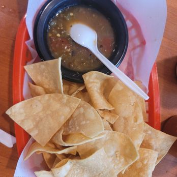 Birrieria & Micheladas - Chips y salsa- complementary for the table - Mexican Near Me - Channelview, Texas Birrieria & Micheladas - Chips y salsa- complementary for the table - Mexican Near Me - Channelview, Texas