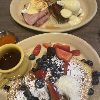 Snooze, an A.M. Eatery - Breakfast & Brunch Near Me - Orange, California Snooze, an A.M. Eatery - Breakfast & Brunch Near Me - Orange, California