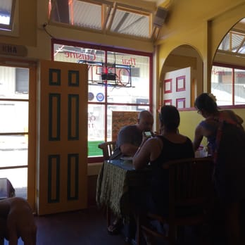 Naung Mai Thai Kitchen - Waitress serving patrons. - Thai Near Me - Hilo, Hawaii Naung Mai Thai Kitchen - Waitress serving patrons. - Thai Near Me - Hilo, Hawaii