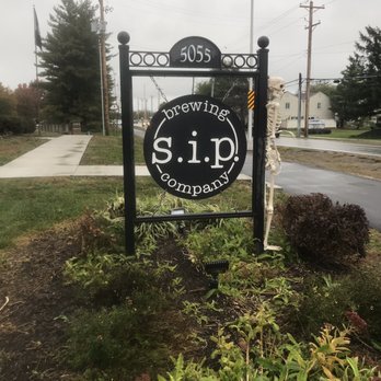 Somewhere in Particular Brewing - Brewpubs Near Me - Columbus, Ohio