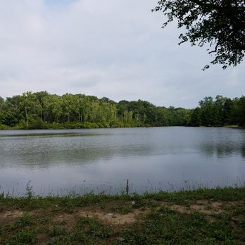 Springwood Park - large lake but no fishing or swimming allowed - Parks Near Me - Richmond, Indiana