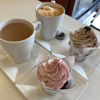 Les Delices Fine Pastries - Valrhona Hot Chocolate, Affogato w/Gelato, Raspberry & Tiramisu Cupcakes - Bakeries Near Me - Kendall Park, New Jersey
