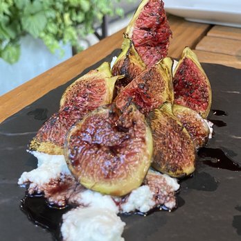Americana House  - Fig and goat cheese appetizer - American Near Me - Lodi, California