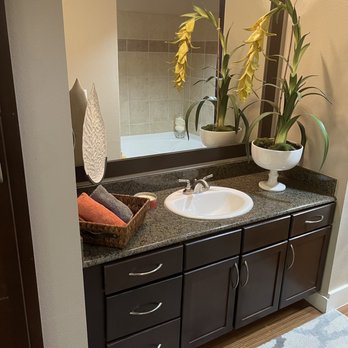 Eye 4 Design Solutions - Sometimes little is good for your restroom it brings out other qualities - Interior Design Near Me