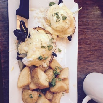 Yolks - Eggs Benny with portobello mushrooms. - Breakfast & Brunch Near Me - Vancouver, British Columbia Yolks - Eggs Benny with portobello mushrooms. - Breakfast & Brunch Near Me - Vancouver, British Columbia