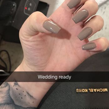 Glitz Nail - Waxing Near Me - New York, New York