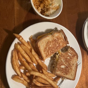 Timberwood Grill - Eastern Shore Grilled Cheese Sandwich - New American Near Me - Charlottesville, Virginia